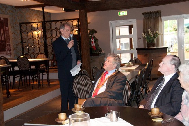 Opening in Buitenlust Opening in Buitenlust